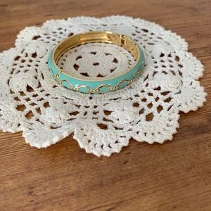 🌸Vera Bradley mint bangle bracelet